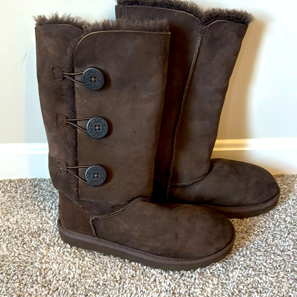 Dark brown tall UGG boots size 8.